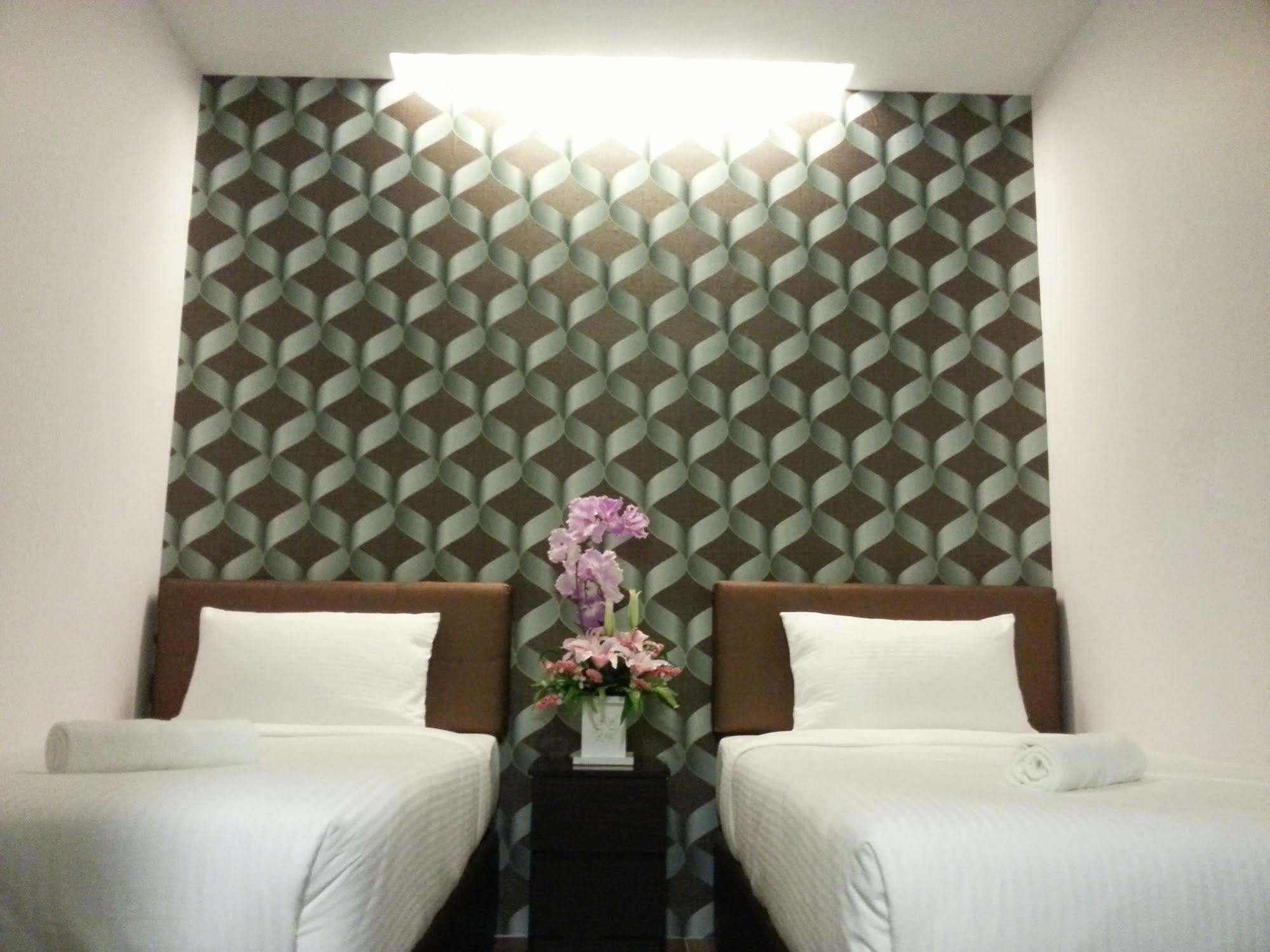 Palazzo Hotel Kulai Exterior foto